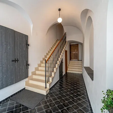 شقة Central Apartment *